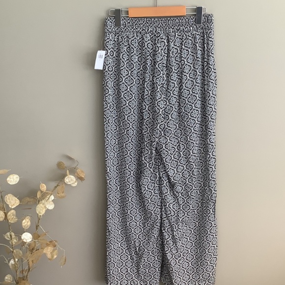 NWT-Old Navy Playa Pants - Picture 3 of 11
